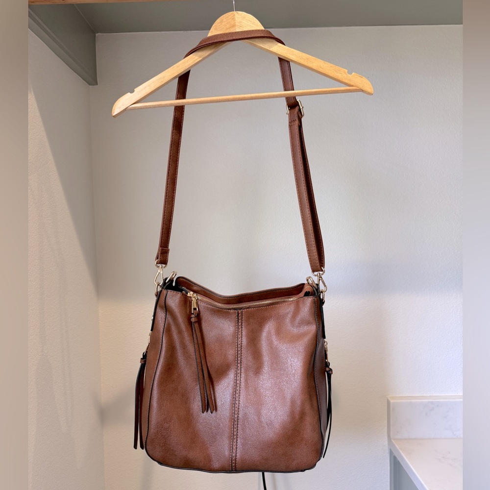 Brown Hobo-style crossbody Bag